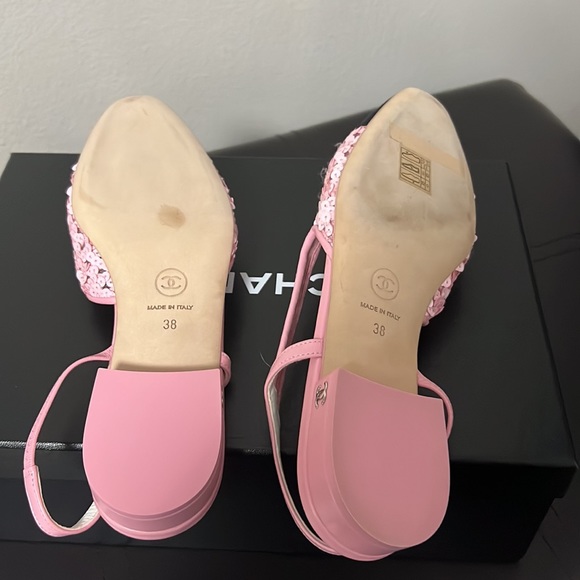 Shoes - Picture 4 of 4